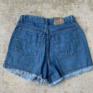 Levi’s 900 Series Vintage Jean Shorts